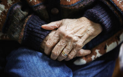 Zarobki w branży opiekuńczej za granicą – ile można zarobić w Niemczech?